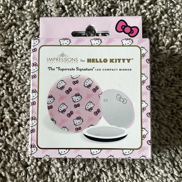 Hello kitty supercute signature led compact mirror - Picture 1 of 2